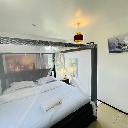 Modern Luxe Apartment with King Bed in Karen Nairobi Exterior foto